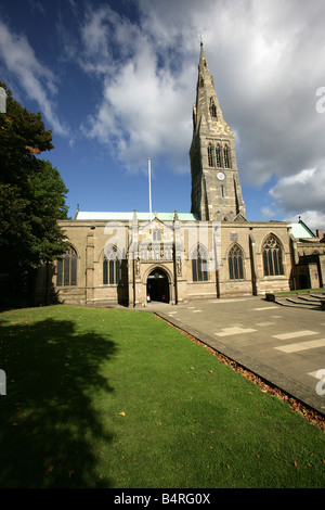 Ville de Leicester, Angleterre. Cathédrale de Leicester est plus formellement connu sous le nom de l'église cathédrale de St Martin. Banque D'Images