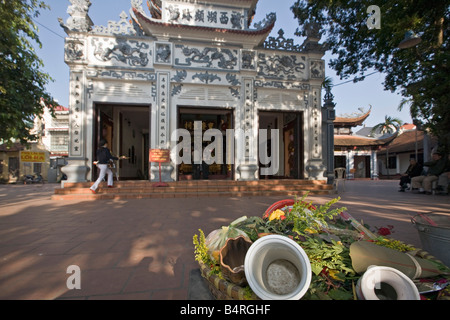 Phu Tay Ho Temple Lac de l'ouest de Hanoi Vietnam du Nord Banque D'Images