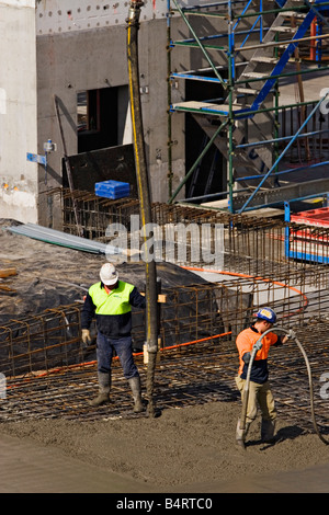 Construction / Construction travailleurs au travail sur un chantier.Melbourne Victoria en Australie. Banque D'Images