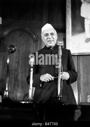 Pandit Jawaharlal Nehru, premier ministre de l'Inde Daily Mirror alegriaproductions260706 Banque D'Images