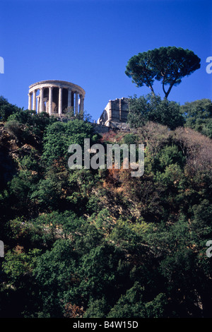 Temple de Vesta et Tiburnus, Villa Gregoriana, Tivoli, Province de Rome, Latium, Italie Banque D'Images