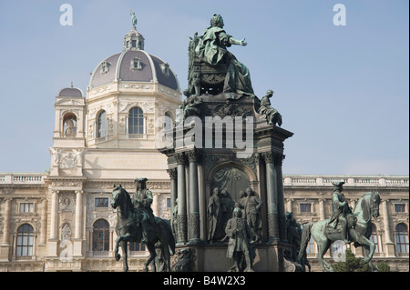 Wien Denkmal Maria Theresia von Caspar von Zumbusch und von Carl Hasenauer Vienne 1888 Maria Theresia Monument Banque D'Images