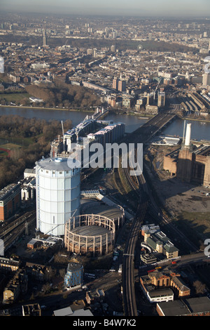 Vue aérienne au nord-ouest de Chelsea Bridge Pont ferroviaire Battersea Tamise travaux gaz désaffectées London Battersea Power Station Banque D'Images