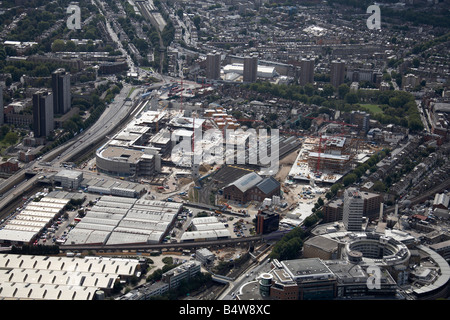 Vue aérienne au sud-est de White City Westfield Construction Développement Ouest Route Cross Site BBC Television Centre London W12 W Banque D'Images