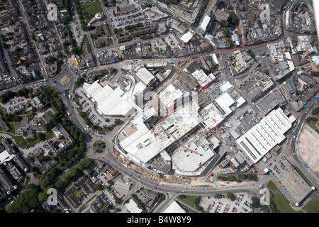 Vue aérienne du centre-ville de Derby de l'ouest Les travaux de construction de la rue de la circulation routière Chemin Bradshaw Osmaston maisons de banlieue Derbyshire DE24 Banque D'Images