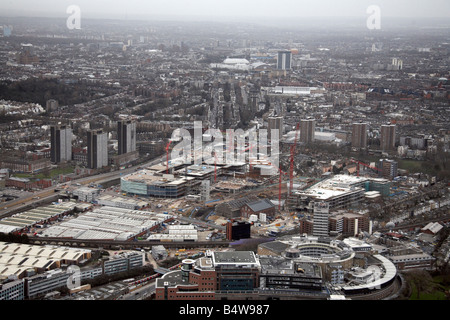 Vue aérienne au sud-est de la ville de Westfield Développement Blanc Site de construction BBC Television Centre Wood Lane London W12 l'Angleterre Banque D'Images