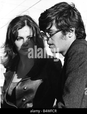 Jacqueline Bisset Actrice Et Michael Sarrazin En 1967 à La Maison De ...