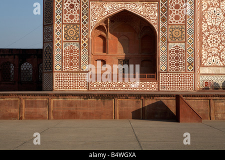 Tombeau d'Akbar à Sikandra près d'Agra dans l'Uttar Pradesh, région d'Inde Banque D'Images