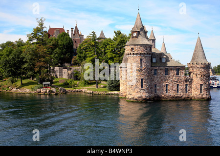 Maison du pouvoir de l'île château Boldt sur la fréquence cardiaque, Alexandria Bay, dans le fleuve Saint-Laurent sur l'île de mille,Ontario,Canada/USA Banque D'Images