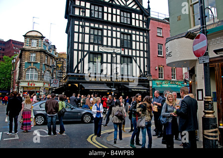 London Pub Bar Soho West End Angleterre Ale Bière Banque D'Images