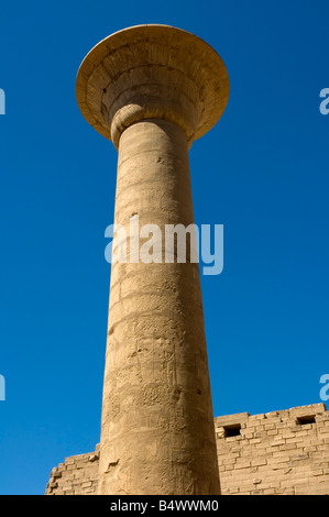 Le reste de la colonne le kiosque de Taharqa, Karnak Temple Complex, UNESCO World Heritage Site, Luxor, Egypt Banque D'Images