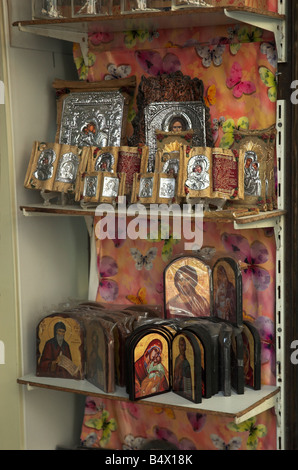 Affichage de l'icône religieuse de souvenirs, dans la vieille ville de Rethymnon Crète Grèce Septembre 2008 Banque D'Images