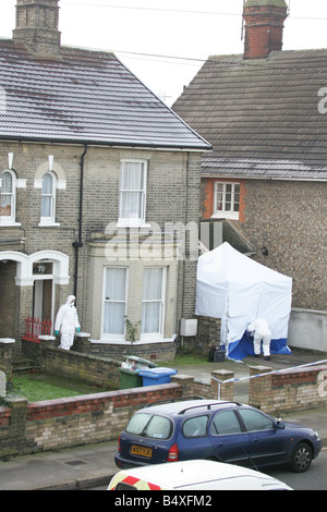 Les jurés sont l'examen de la maison d'un homme accusé du meurtre de cinq femmes comme ils visiter d'autres sites pertinents à l'affaire Suffolk tueur en série décembre 2006 des enquêtes médico-légales au London Road Ipswich Banque D'Images