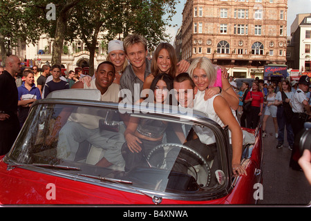 Groupe pop S Club 7 Sept 1999 photocall pour leur retour à la TV de 50 s Mirrorpix Banque D'Images