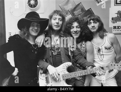 Geordie l'ancien groupe de Brian Johnson, chanteur du groupe rock AC DC de gauche à droite Tom Hill Vic Malcolm Brian Johnson Brian Gibson 10 10 72 Banque D'Images