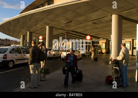 L'Espagne. Entrée de Séville Santa Justa gare moderne Banque D'Images
