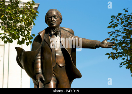 Statue controversée de l'ancien Premier Ministre David Lloyd George à la place du Parlement à Londres UK Banque D'Images