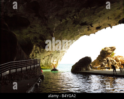 Grotta del Bue Marino au Golf d'Orosei, Sardaigne Banque D'Images