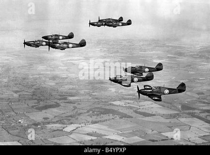 WW2 Battle of Britain Hawker Hurricane répéter pour l'Empire journée de vol sur Kent en 1938 Deux ans plus tard le même avion serait la défense de Londres et le Sud Est à l'égard des bombardements allemands pendant la bataille de Briatain WW2 everettselected Banque D'Images