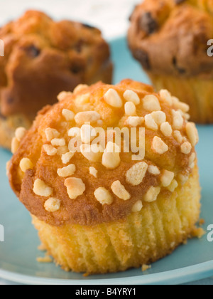 La meringue au citron, de bleuet et de muffins aux pépites de chocolat Banque D'Images