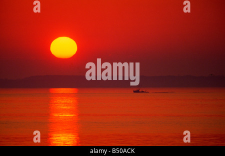 Lever du soleil sur la baie de Chesapeake, près de Baltimore, Maryland Banque D'Images