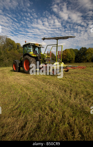 Claas Ares 697 ATZ aviron d'une récolte Ensilage UK Banque D'Images