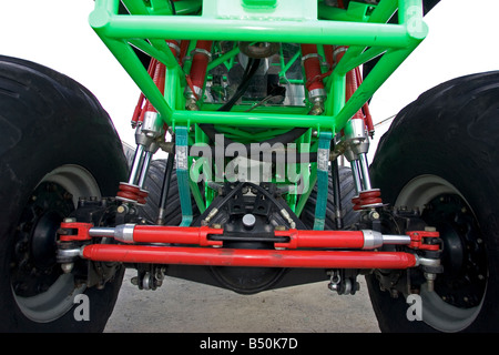 MONSTER TRUCK Fossoyeur avant le Monster Truck Challenge à l'Orange County Fair Speedway NY Banque D'Images
