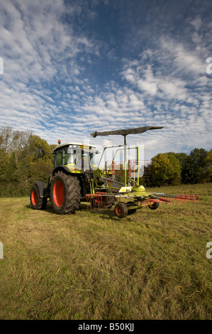 Claas Ares 697 ATZ aviron d'une récolte Ensilage UK Banque D'Images