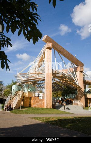 Serpentine Gallery pavilion 2008 Frank Gehry concepteur des jardins de Kensington le parc royal London England uk go Banque D'Images