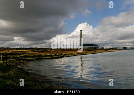 Fawley power station de Calshot Spit, Hampshire Banque D'Images