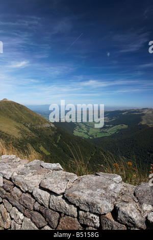 Vues de la région du Cantal Puy Mary, France Banque D'Images