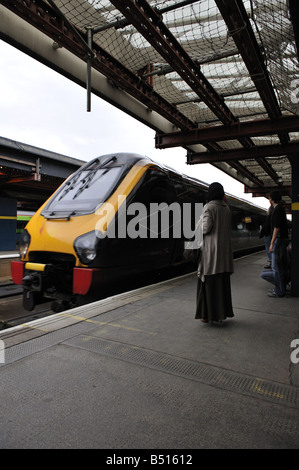 Class 222 Meridian train à la gare de Derby électrique Diesel Banque D'Images