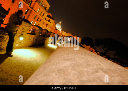 'Passetto di borgo', le passage étroit utilisé par les Papes de s'échapper pendant les invasions, à Rome, Italie Banque D'Images
