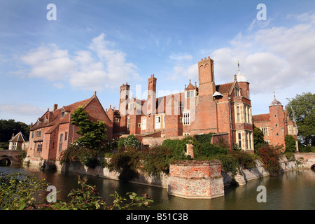 Kentwell Hall House et jardins en Long Melford Suffolk Banque D'Images