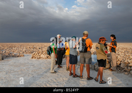 Groupe de touristes Salar d'Atacama au Chili Banque D'Images