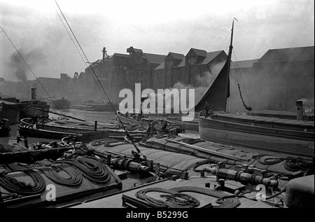 Scènes général et artisans dans et autour de Yorkshire prises par le photographe Humphrey Spender. Août 1936 OL301C-010 Banque D'Images