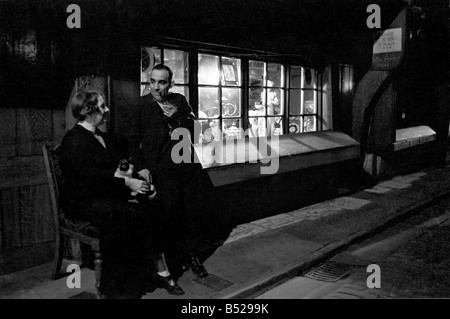 Scènes général et artisans dans et autour de Yorkshire prises par le photographe Humphrey Spender. Août 1936 OL301C-012 Banque D'Images