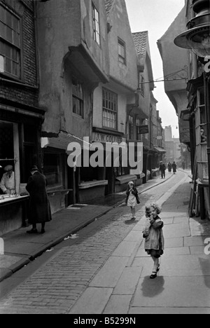 Scènes général et artisans dans et autour de Yorkshire prises par le photographe Humphrey Spender. Août 1936 OL301C-014 Banque D'Images