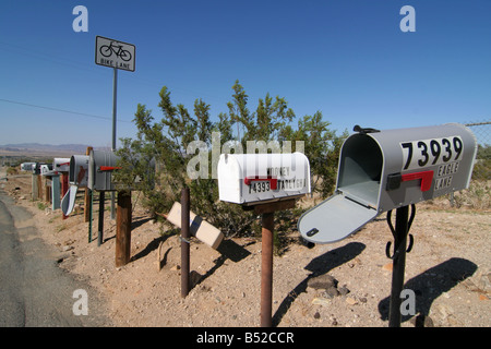 Les boîtes mail dans Twentynine Palms, Comté de San Bernardino, Californie, États-Unis d'Amérique Banque D'Images