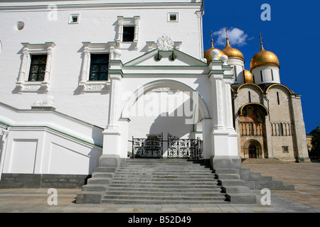 Entrée du palais des facettes (1487-1492) du Kremlin à Moscou, Russie Banque D'Images