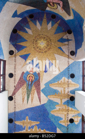 Le plafond en mosaïque dans American Cemetery Memorial nr Madingley Cambridge en Angleterre Banque D'Images