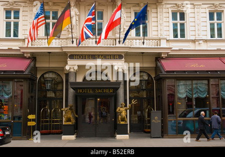 Avant de l'hôtel Sacher dans le centre de Vienne Autriche Europe Banque D'Images