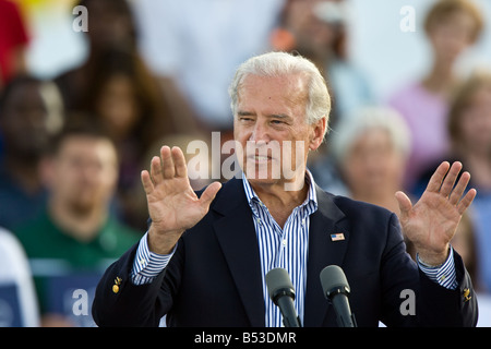 Joe Biden parle à un groupe de soutien à Dublin, Ohio. Banque D'Images