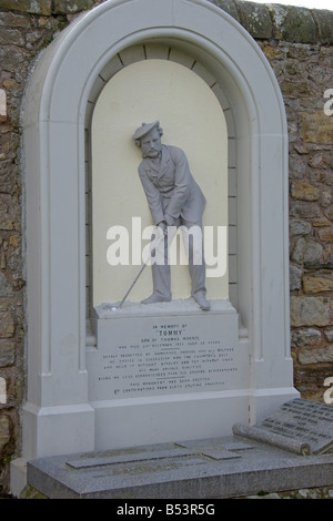 St Andrews Tom Morris tombe célèbre golfeur Fife Ecosse Août 2008 Banque D'Images