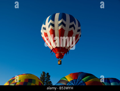 Plus de ballons Bend Banque D'Images