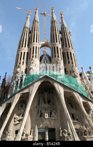 Sagrada Familia - Façade de la Passion (le Temple Expiatori de la Sagrada Família) [Barcelone, Catalogne, Espagne, Europe]. . Banque D'Images