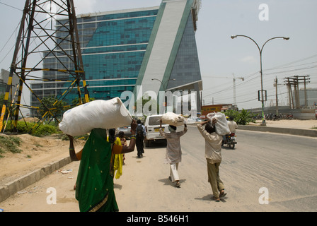 Intouchables à Gurgaon, New Delhi CBD. Banque D'Images