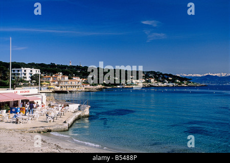 Plage privée au Cap Antibes Alpes-maritimes 06 French riviera cote d'Azur PACA France Europe Banque D'Images