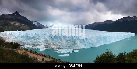 Perito Moreno Glacier vue panoramique, Parc National Los Glaciares, El Calafate, en Patagonie, Argentine Le réchauffement climatique Banque D'Images