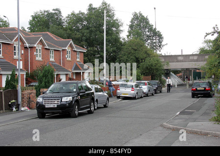 Scène de crime à la police à la Station Road Padgate Warrington où 47 ans Garry Newlove a été battu jusqu'à l'extérieur de son domicile à la suite d'une altercation avec une bande de jeunes plus tard, il est mort de ses blessures Banque D'Images